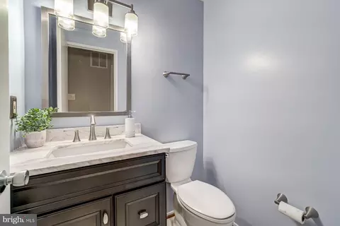 9073 Blarney Stone Dr, Springfield, VA 22152 photo 42