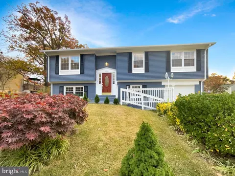 6824 Ben Franklin Rd, Springfield, VA 22150