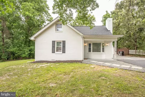 6159 Howells Rd, Alexandria, VA 22310