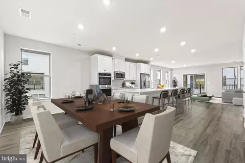 13695 Innovation Station Loop, Herndon, VA 20171