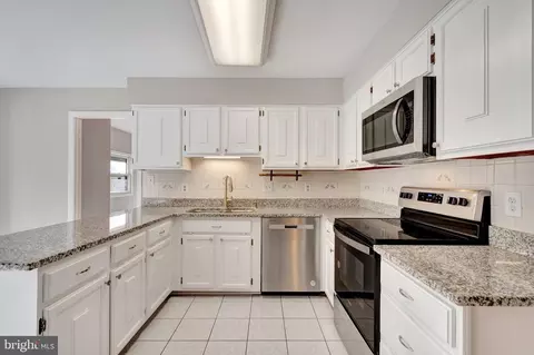 8902 Grass Valley Ct, Springfield, VA 22153 photo 19