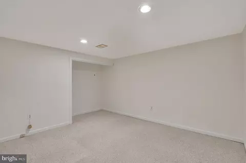 8902 Grass Valley Ct, Springfield, VA 22153 photo 44