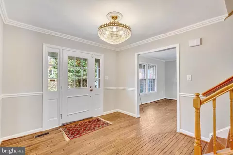 8902 Grass Valley Ct, Springfield, VA 22153 photo 8