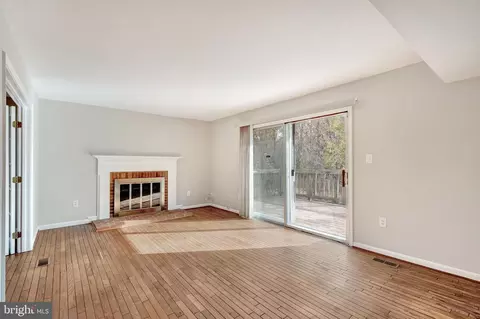 8902 Grass Valley Ct, Springfield, VA 22153 photo 14