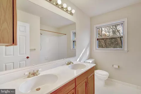 8902 Grass Valley Ct, Springfield, VA 22153 photo 37