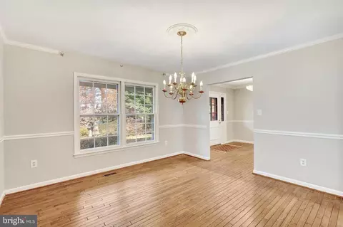 8902 Grass Valley Ct, Springfield, VA 22153 photo 11