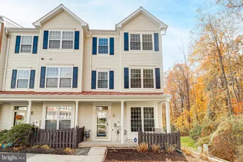 8321 Sanderling Way #25, Lorton, VA 22079