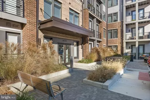 1675 Bandit Loop #301B, Reston, VA 20190