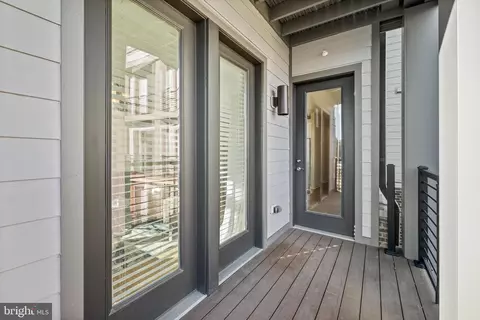 1675 Bandit Loop #301B, Reston, VA 20190 photo 23