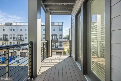 1675 Bandit Loop #301B, Reston, VA 20190 photo 22