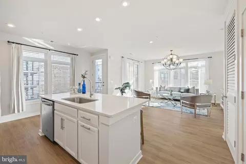 1675 Bandit Loop #301B, Reston, VA 20190 photo 11