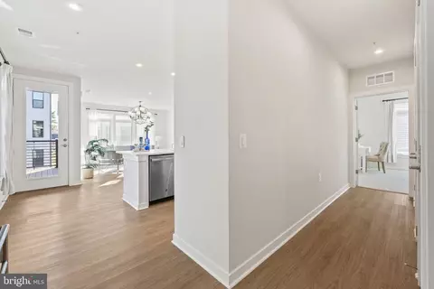 1675 Bandit Loop #301B, Reston, VA 20190 photo 19