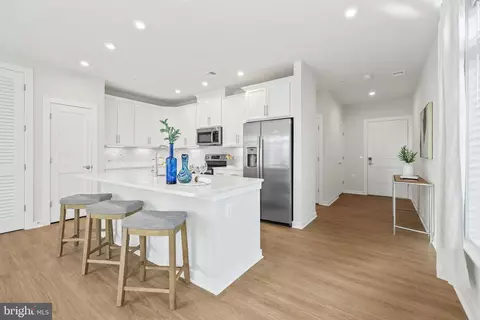 1675 Bandit Loop #301B, Reston, VA 20190 photo 5