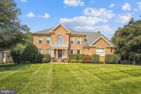 9056 Tower House Pl, Alexandria, VA 22308