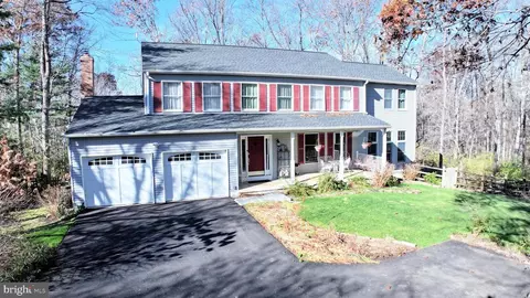 12056 Heather Down Dr, Herndon, VA 20170