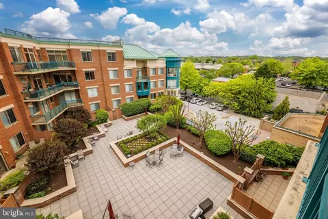 Exterior - 1450 Emerson Ave #407, Mclean, VA 22101 photo 8 of 9