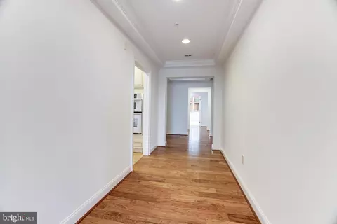 Entry Way - 1450 Emerson Ave #407, Mclean, VA 22101 photo 5 of 13