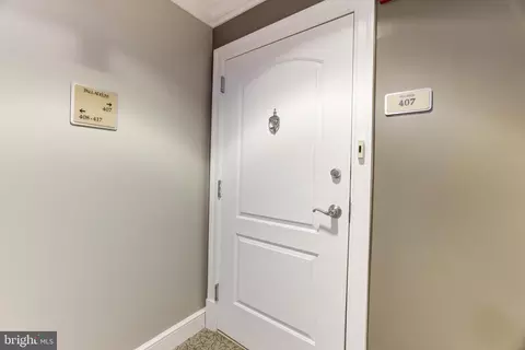 Entry Way - 1450 Emerson Ave #407, Mclean, VA 22101 photo 1 of 13