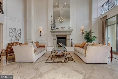 Living - 1450 Emerson Ave #407, Mclean, VA 22101 photo 7 of 8