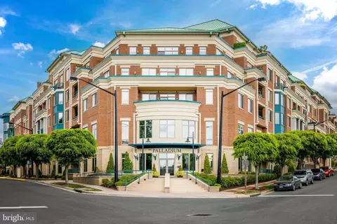 1450 Emerson Ave #407, Mclean, VA 22101