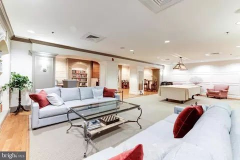 Bedroom - 1450 Emerson Ave #407, Mclean, VA 22101 photo 4 of 4
