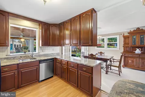 5209 Light St, Springfield, VA 22151 photo 22