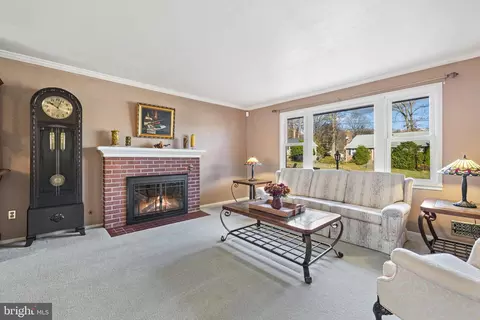 5209 Light St, Springfield, VA 22151 photo 10