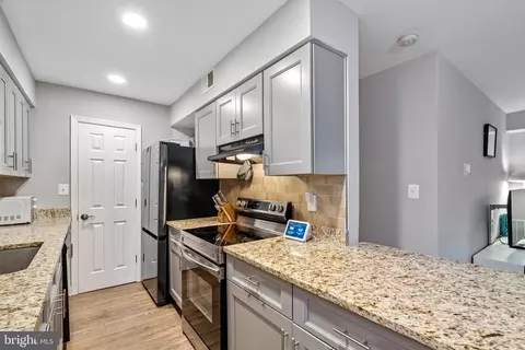 5904 Bayshire Rd # -B, Springfield, VA 22152 photo 10