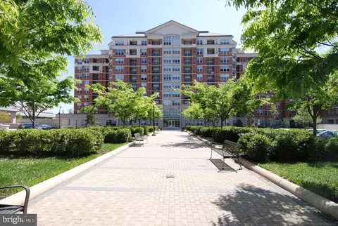 11770 Sunrise Valley Dr #422, Reston, VA 20191