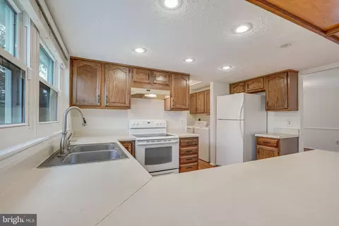 12644 Thunder Chase Dr, Reston, VA 20191 photo 15