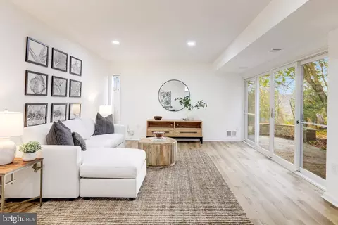 11551 Links Dr, Reston, VA 20190 photo 20