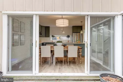 11551 Links Dr, Reston, VA 20190 photo 18