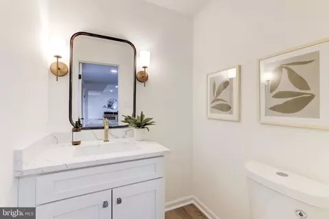 11551 Links Dr, Reston, VA 20190 photo 24