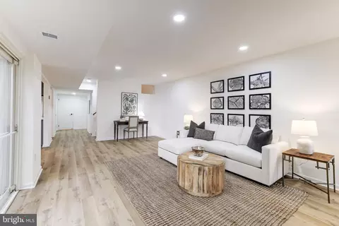 11551 Links Dr, Reston, VA 20190 photo 22
