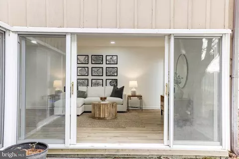 11551 Links Dr, Reston, VA 20190 photo 23