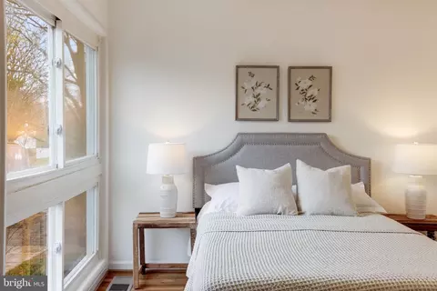 11551 Links Dr, Reston, VA 20190 photo 31