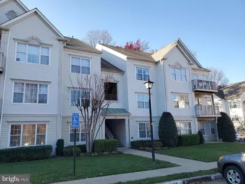 12481 Hayes Ct #203, Fairfax, VA 22033