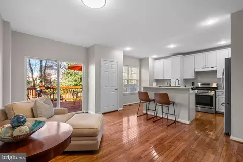 4708 Caronia Way, Fairfax, VA 22030