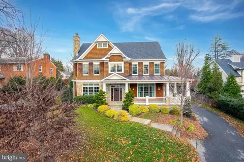 5906 Calla Dr, Mclean, VA 22101 photo 1