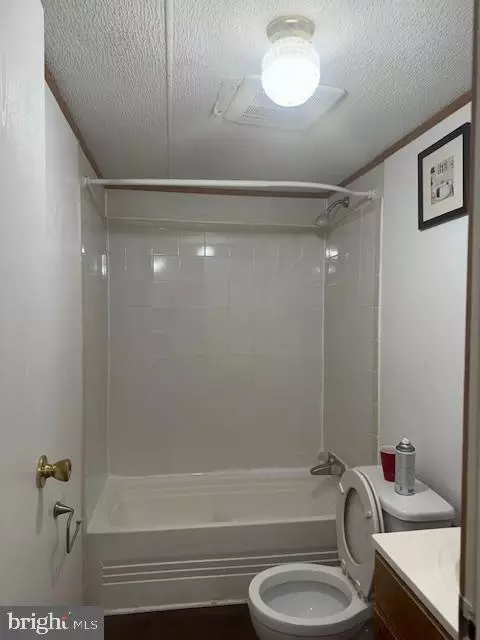 4210 Stackler Dr, Fairfax, VA 22030 photo 2