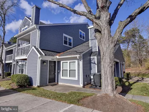 5841 Orchard Hill Ct #5841, Clifton, VA 20124