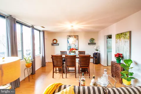 3709 S George Mason Dr #110, Falls Church, VA 22041