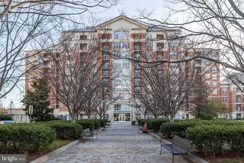 11770 Sunrise Valley Dr #427, Reston, VA 20191