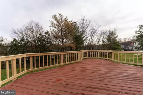 9846 Faust Dr, Vienna, VA 22182 photo 39