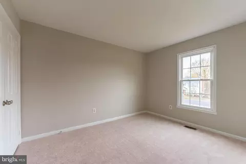 9846 Faust Dr, Vienna, VA 22182 photo 56