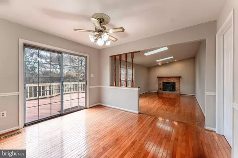 9846 Faust Dr, Vienna, VA 22182 photo 30