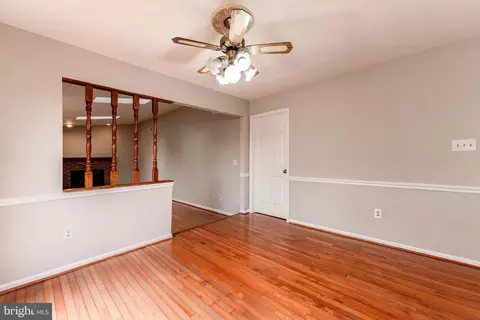 9846 Faust Dr, Vienna, VA 22182 photo 32