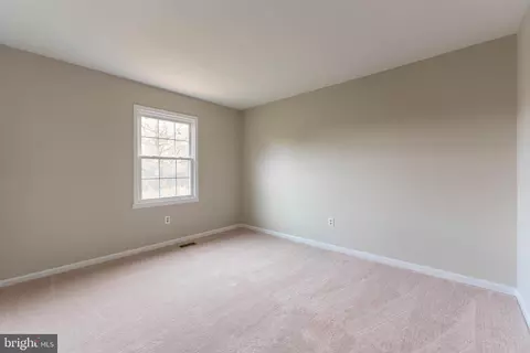 9846 Faust Dr, Vienna, VA 22182 photo 55