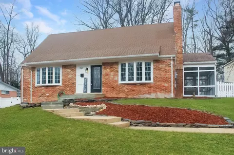 8614 London Ct, Springfield, VA 22151