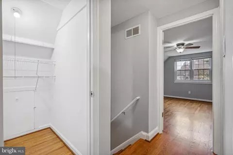 8614 London Ct, Springfield, VA 22151 photo 32